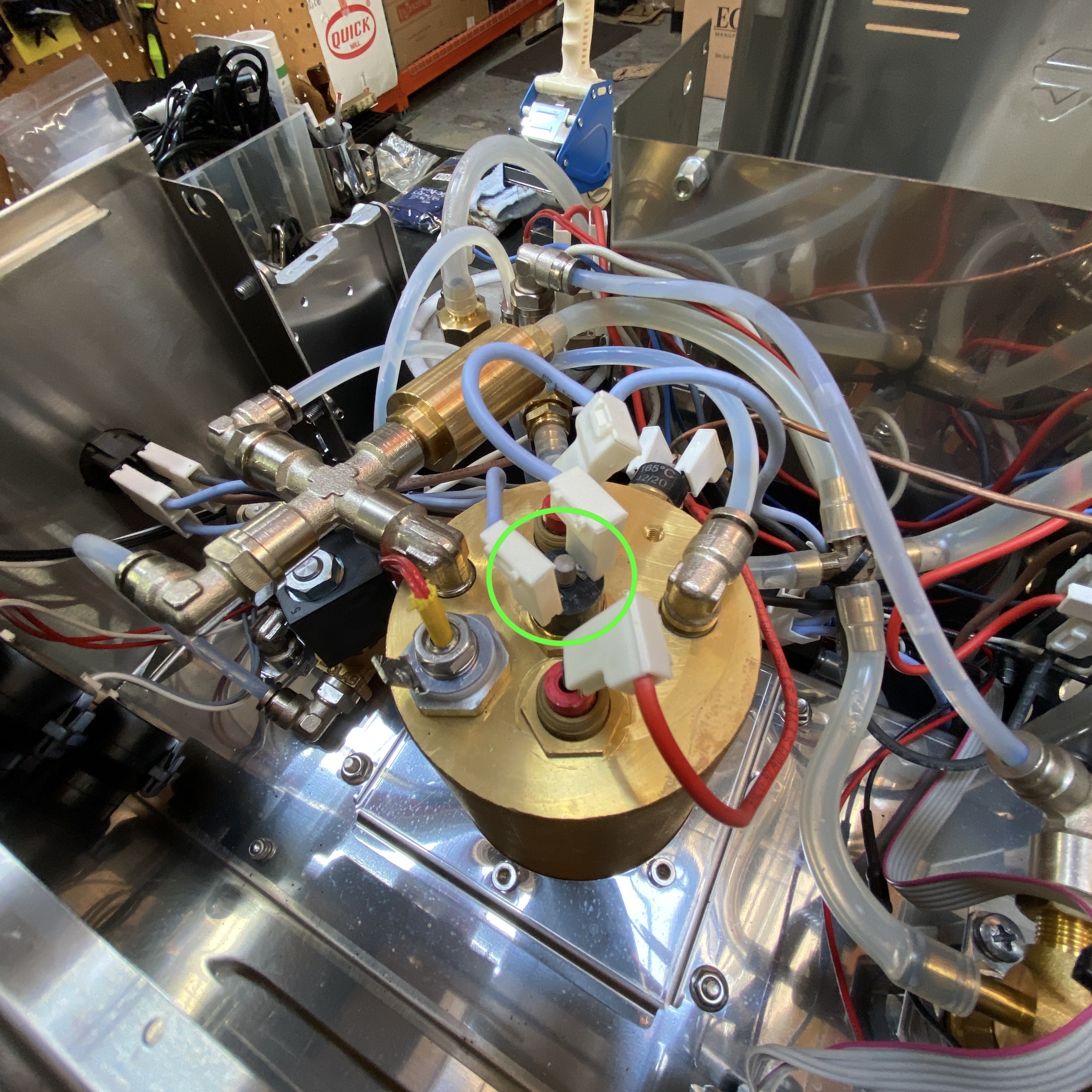 Lelit_Elizabeth_brew_safety_switch_00