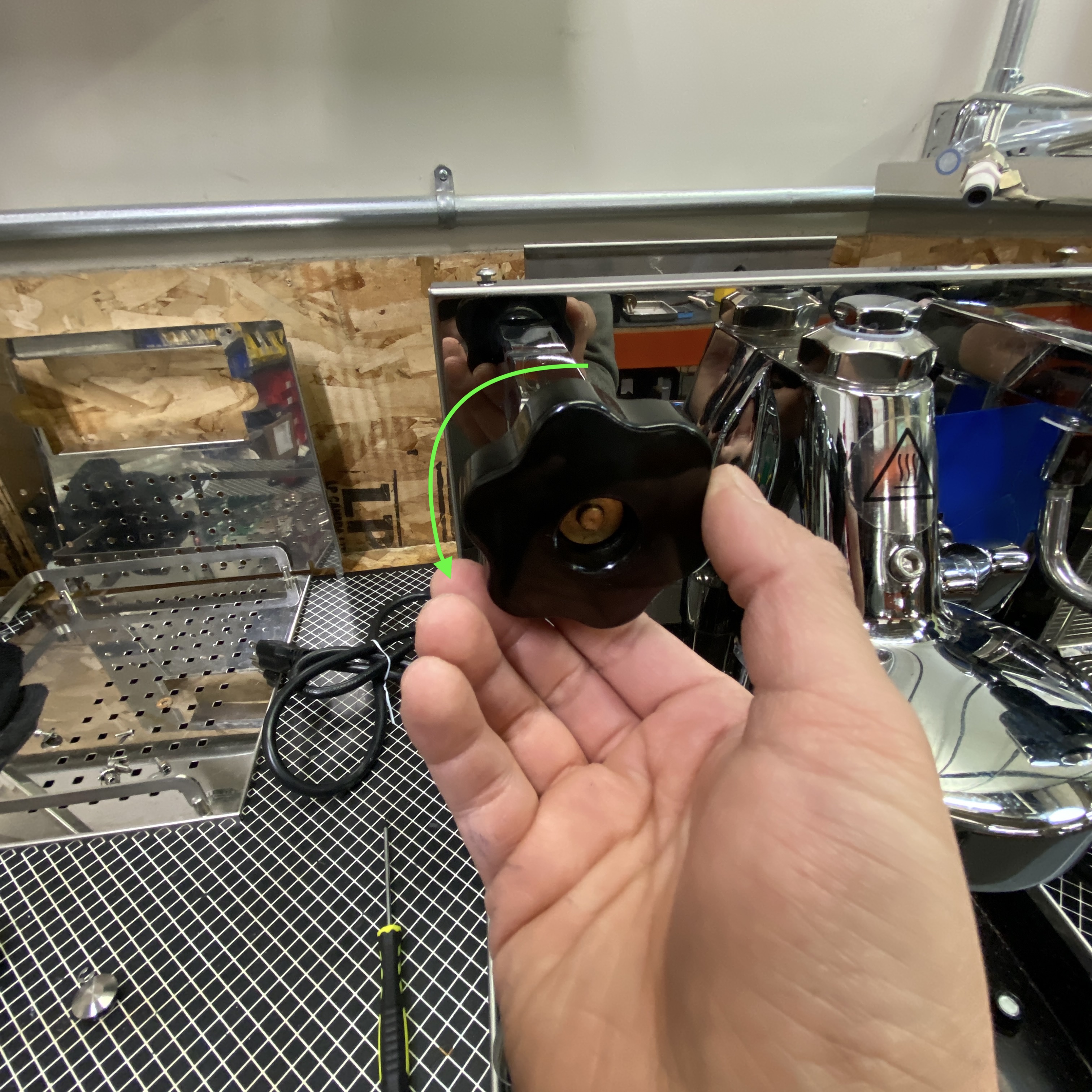 Pro500_knob_removal_05